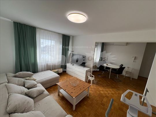 Centar Žarkova - fino sređen svetao stan