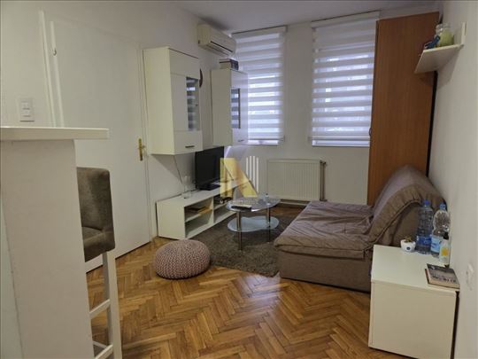 Izdaje se lepo opremljen 1.5 stan Pet Friendly– bl