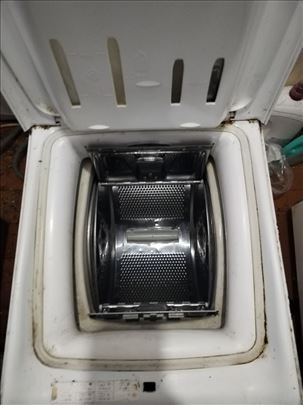 Prodajem veš mašinu Hoover