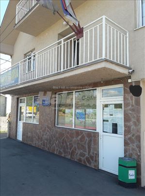 Stambeno/Poslovni objekat-Novi Surčin