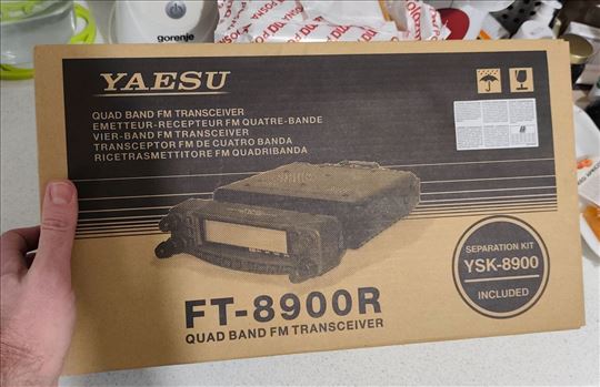 Yaesu FT-8900R
