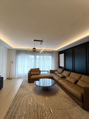 Autokomanda,Milovana Marinkovića, lux stan,117m2