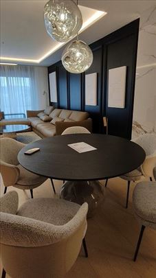 Autokomanda,Lux stan 117m2,potpuno opremljen