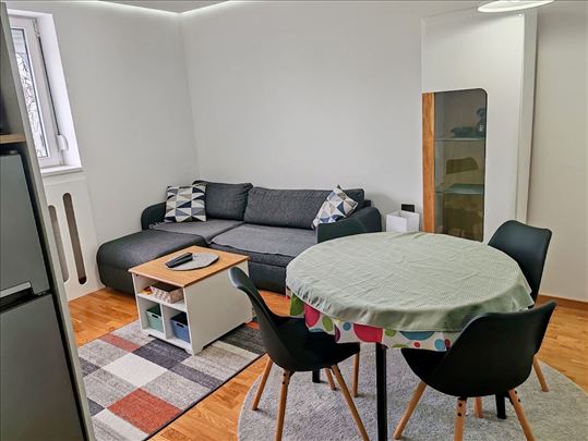 Banovo Brdo 2-soban stan moderan uključeni troškov