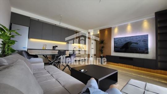 Beograd na vodi Simfonija 2 sa 2 garažna mesta ID#