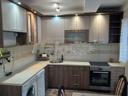 Dvosoban stan na Kotežu 1