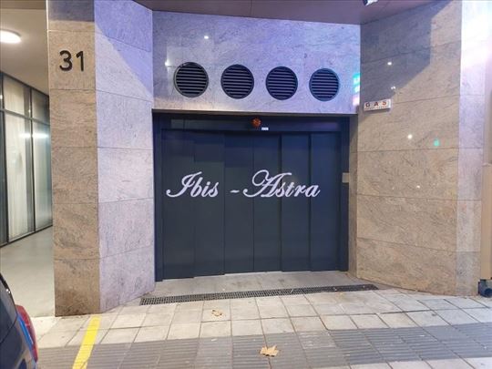 Garažno mesto na Slaviji za izdavanje ID#104352