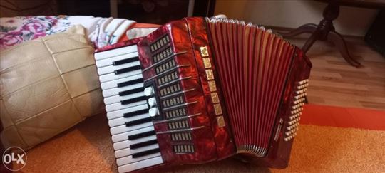 HARMONIKA nova DELICIJA 60 BASOVA JUNIOR IV, као н