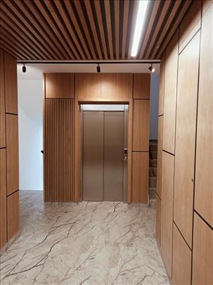 Izdaje se jednoiposoban stan 39m2 Square Garden Av