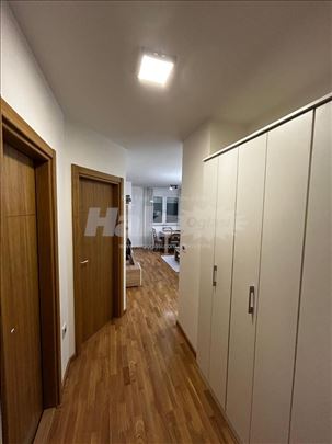 Izdaje se stan u Petrovaradinu – 44 m²