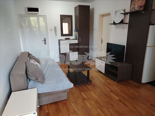 Izdajem opremljen 1,5 stan, početak Mirjeva