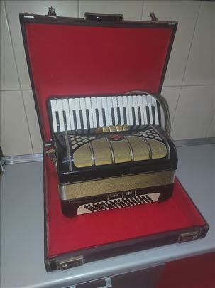 MELODIJA VIOLETA NOVA 80 basova 5+2 registra crna,