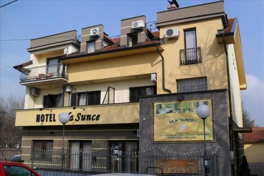 Na prodaju hotel „Vila Sunce“ u Staroj Pazovi
