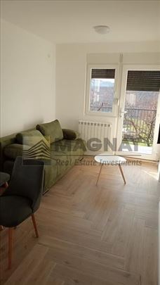 Odlična zgrada za izdavanje na Ledinama