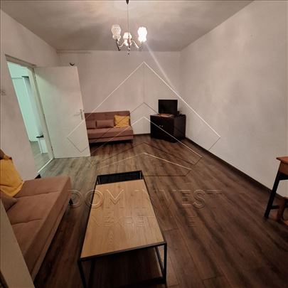 Odmah useljiv jednosoban stan u Zemunu