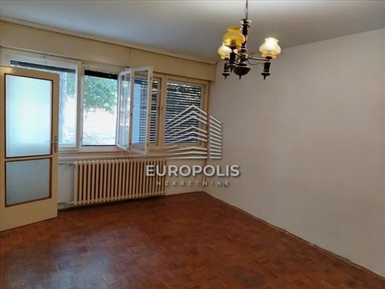 Odmah useljiv stan u Braće Jerkovića