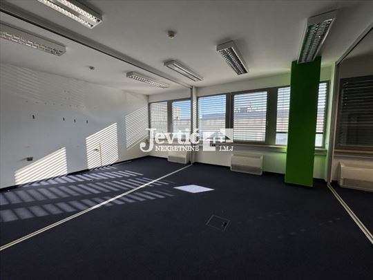 Poslovni prostor u poslovnom kompleksu