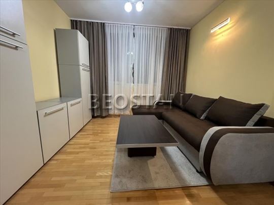 Širi centar - Cvetkova pijaca #65874