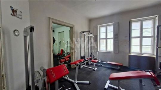 Sombor, Kuća 229m2, Centar