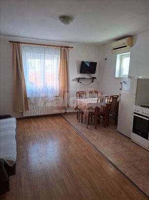 Stan na Miljakovcu 3,plus rezije