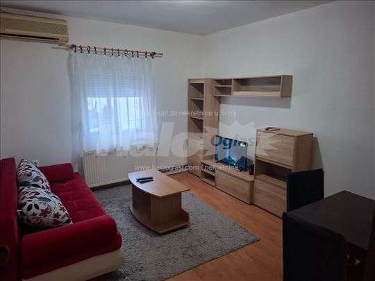 Stan sa uračunatim grejanjem i malim računima