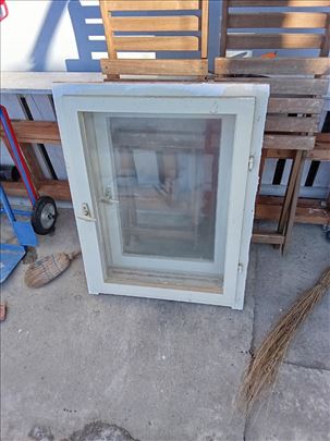 Stari drveni prozori