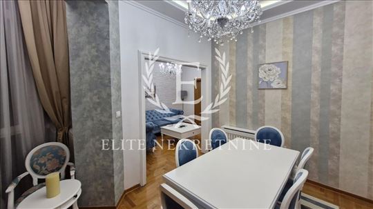 Trosoban lux stan,parking