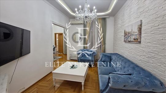 Trosoban lux stan,parking