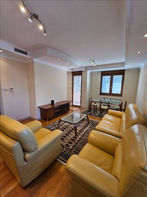 U mirnoj ulici, Uknjižen, može na kredit. 