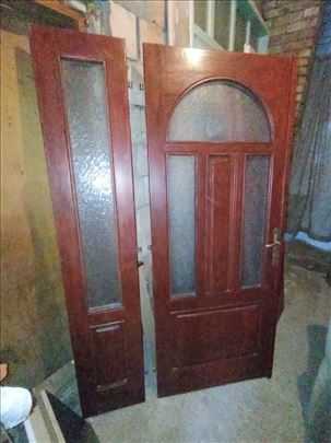 Ulazna drvena vrata 