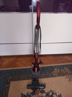 VERTIKALNI USISIVAC HYNDAI