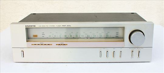 Analogni tjuner Sanyo fmt 205L.