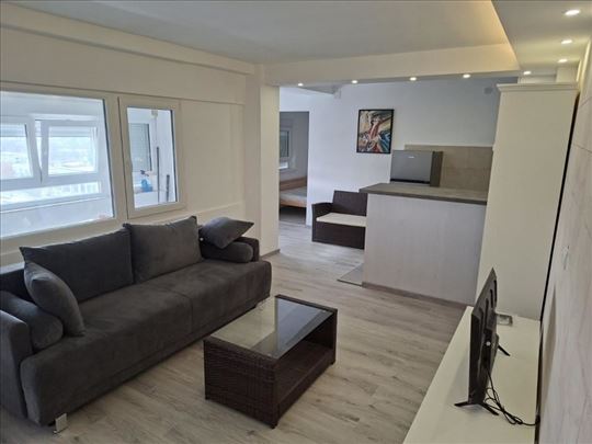 Blok 45, renoviran, namešten ID#6585