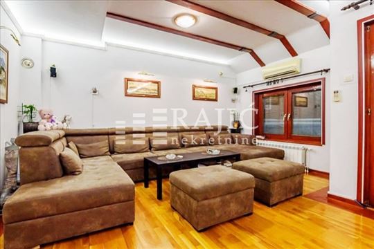 Centar, Šantićeva, 104 m2, 4.0 #4412