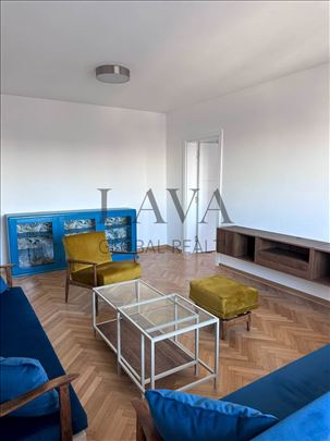 Dvosoban polunamešten stan kod SC Vračar