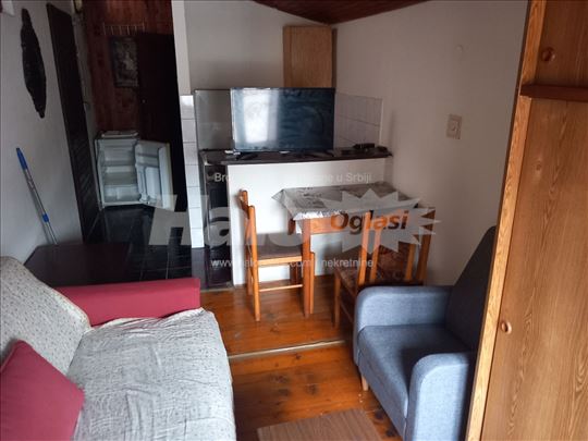 Garsonjera jedna osoba Rakovica