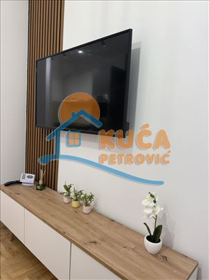 Izdaje se stan kod Zone 3!