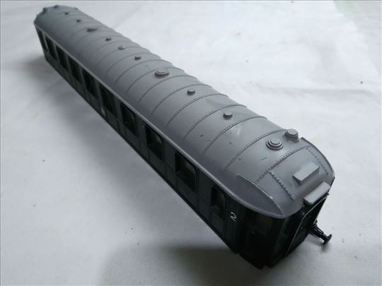 Lima putnicki vagon 22, 5 cm. fale tockovi