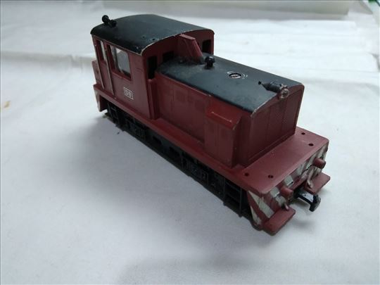 Mehano lokomotiva DB razmera HO, ispravna