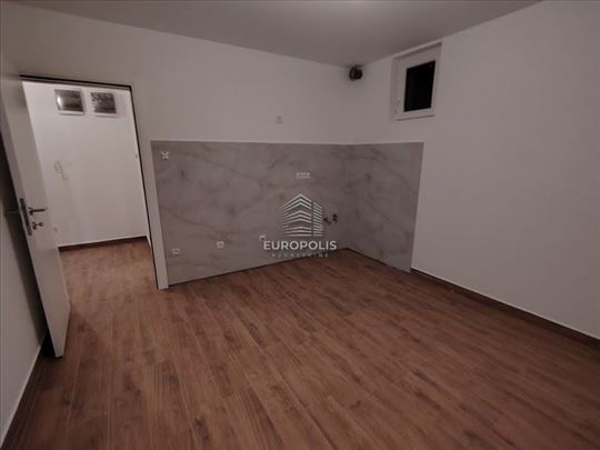 Nov dvoiposoban stan, početak Krajiške ulice