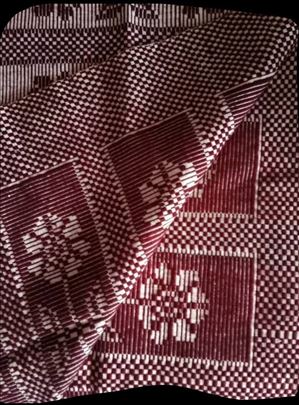 NOVI. Ručno tkani prekrivači od vune