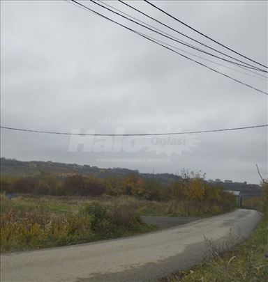 Povoljan plac u Malom Mokrom Lugu!!!