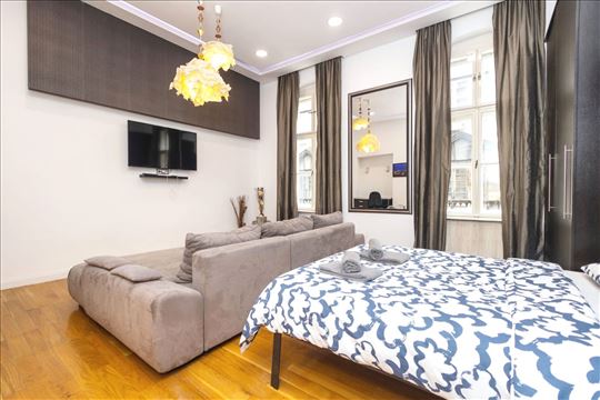 Premium salonski stan - Čika Ljubina - 40m2+10m2