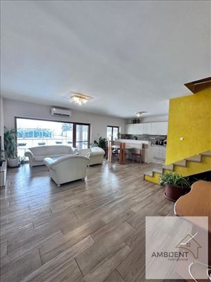 Moderna kuća u Starim Banovcima, 300m2