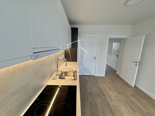 Renoviran, izuzetan stan na odličnoj lokaciji ID#1