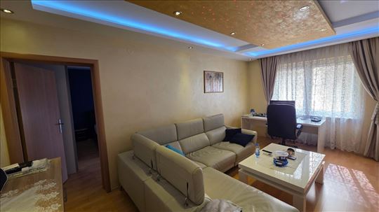 Stan u strogom centru 65m2