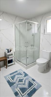 Stan za izdavanje preko puta gold centra