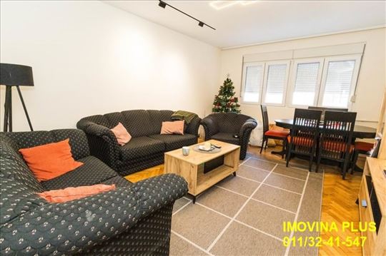 Vračar, Kalenić - Kičevska, 74m2