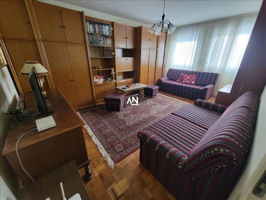 Zemun, Blok 9a, Džona Kenedija, namešten i odmah u