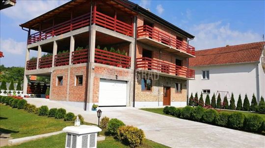 Barič, 350 kvm, odlična prilika